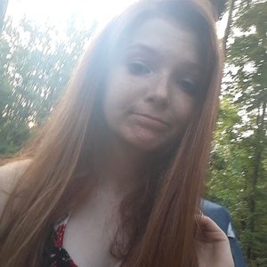 Meet your Posher, Hillary